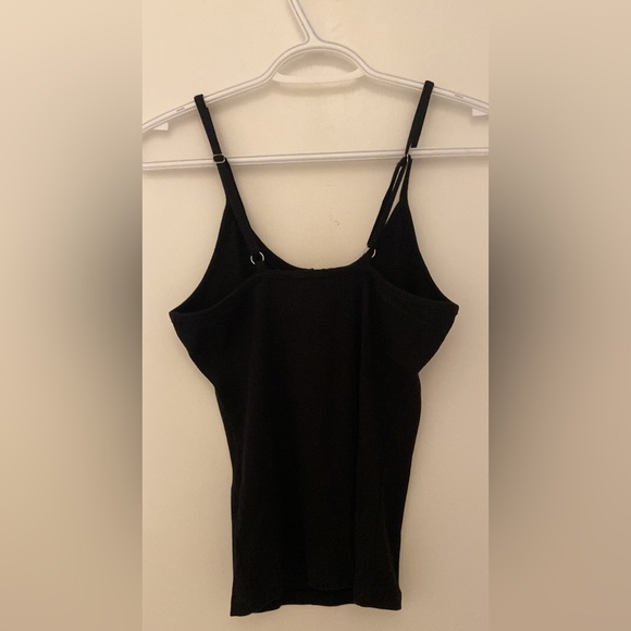 Brand new black Guess tank top - Picture 4 of 4